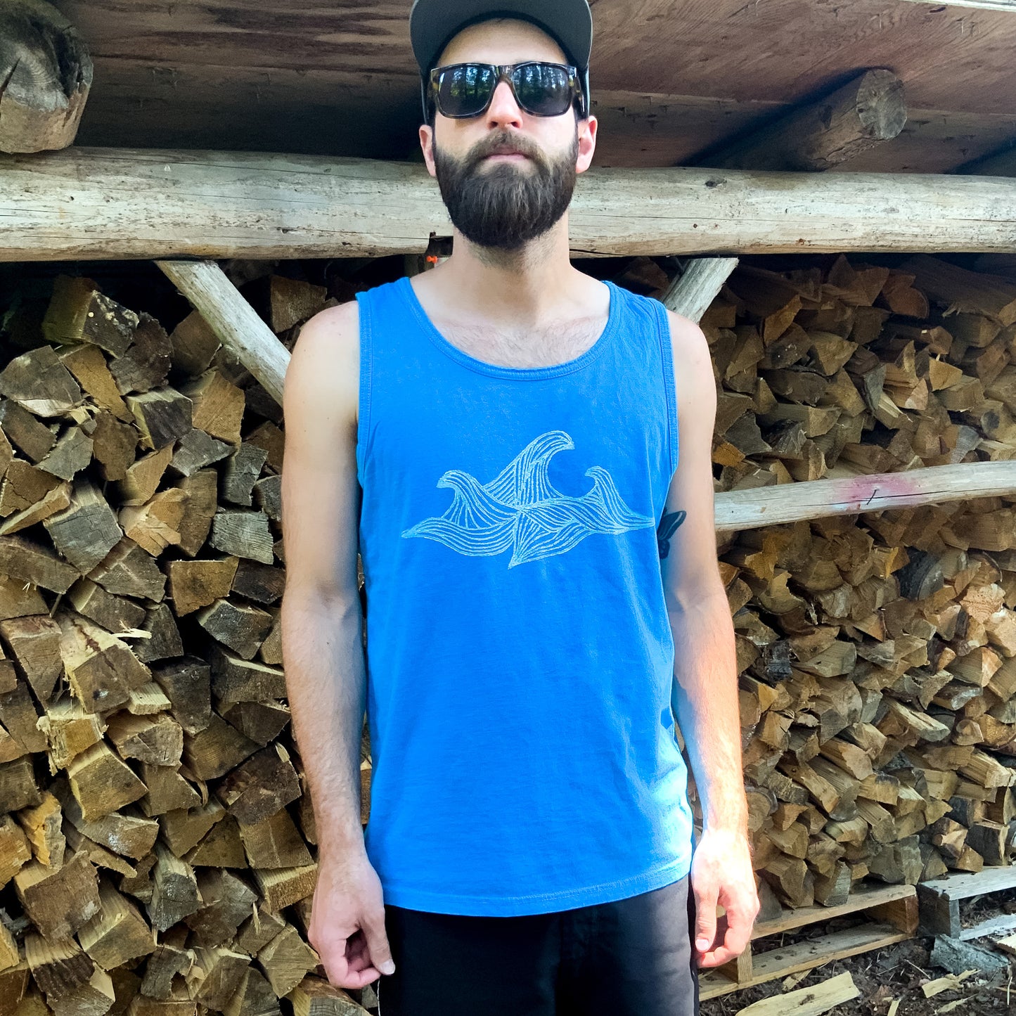 Waves Unisex Soft Tank - Contour Creative