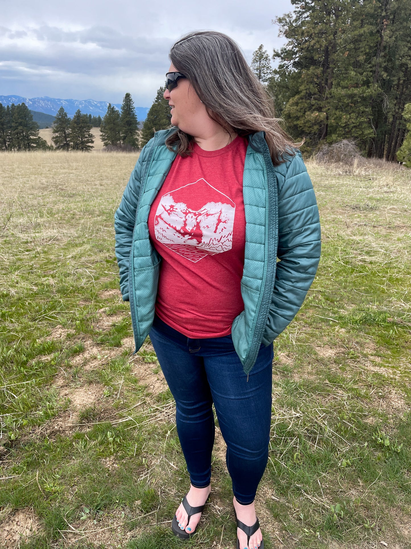 Victoria Unisex Tee in Heathered Cherry