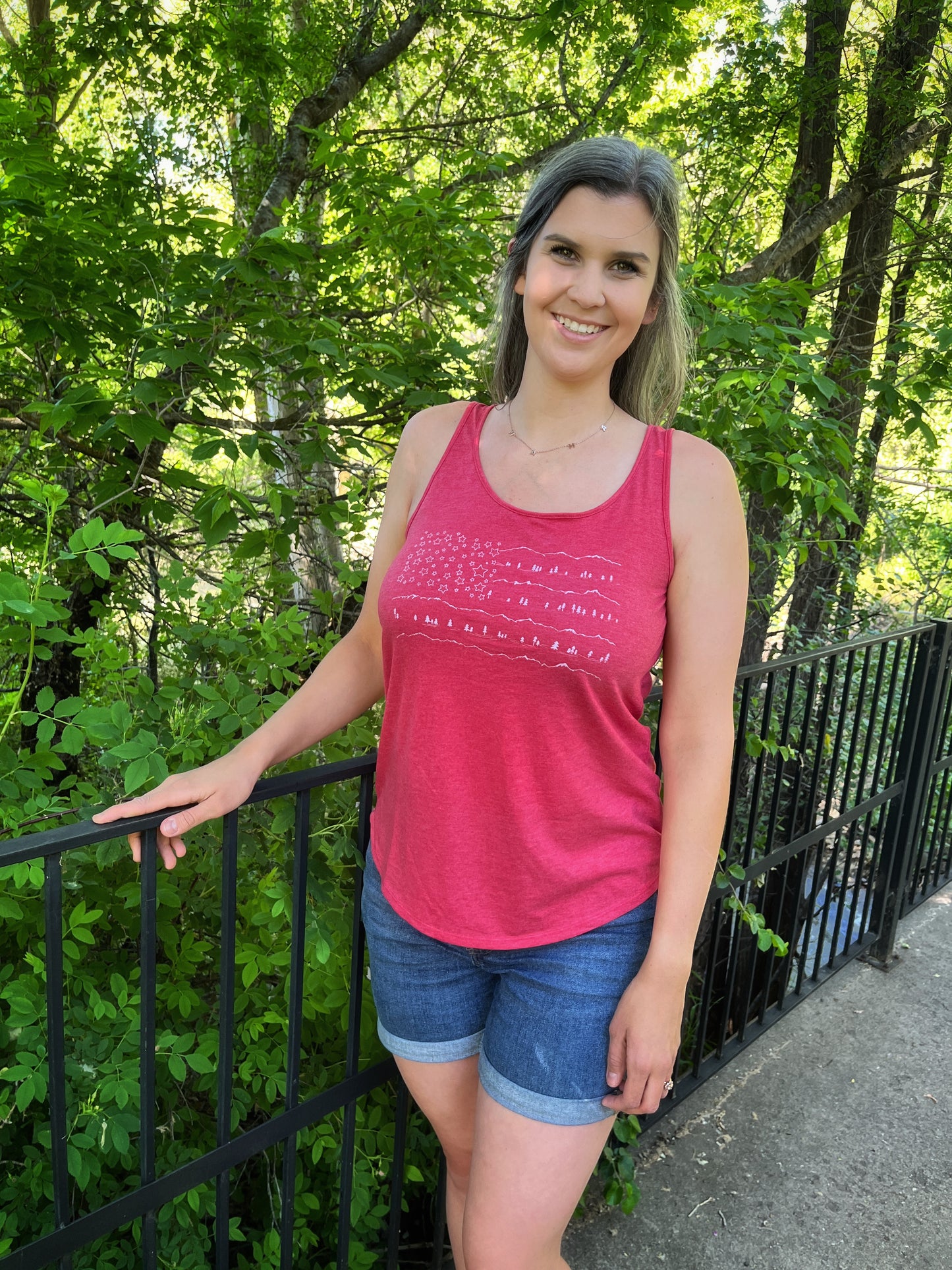 Flag Ladies Carefree Tank in Heathered Chili