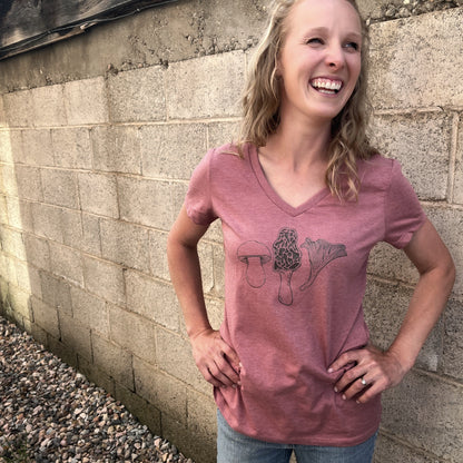 Mushroom Ladies V Tee in Heathered Blush